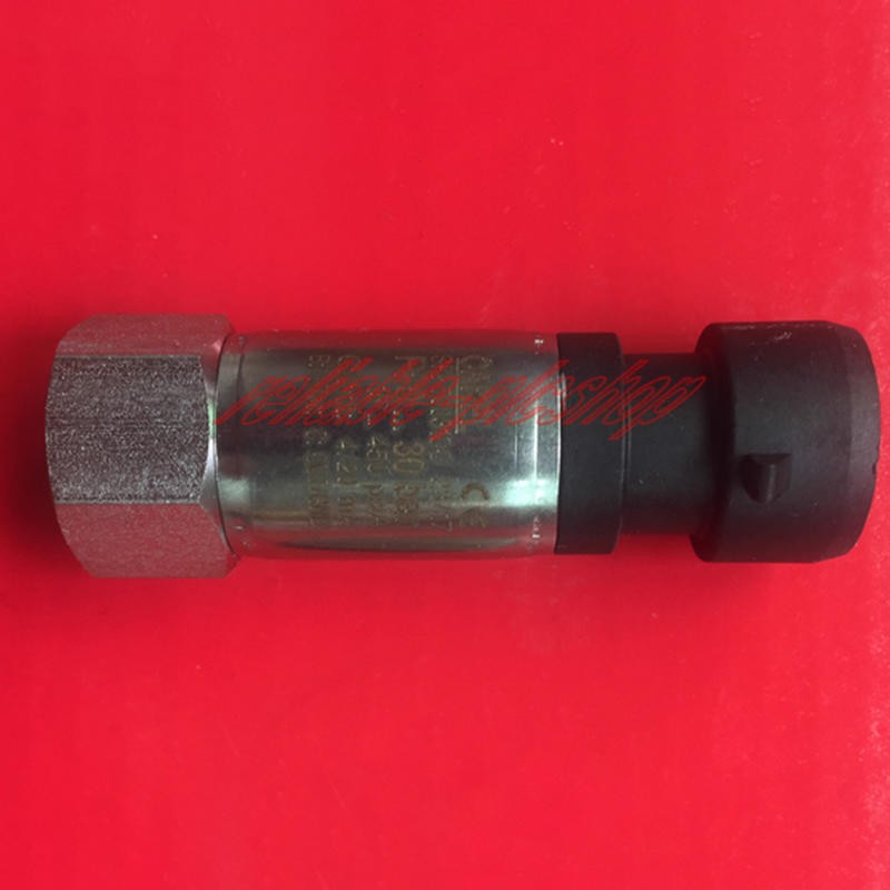 One New CAREL SPKT0031C0 Pressure Sensor