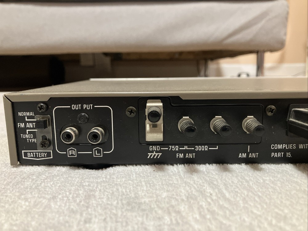 TECHNICS ST-S3 AM/FM TUNER SILVER USED & WORKING.