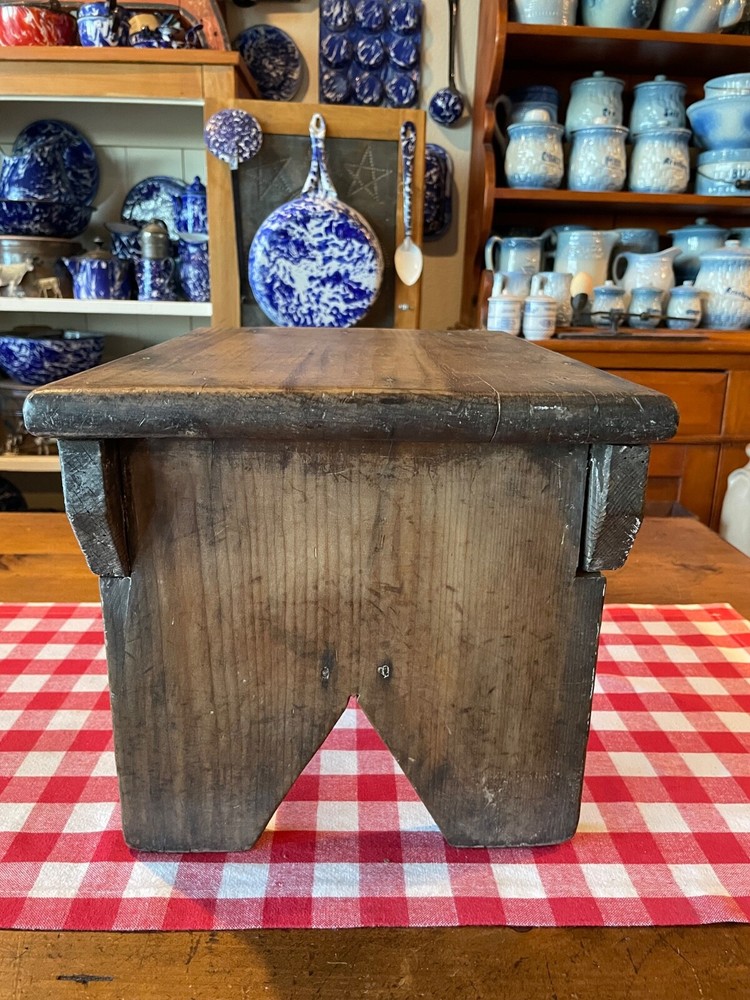 Antique Wooden Stool (square nails)