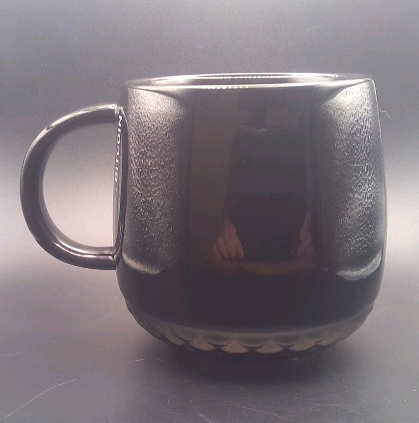 : BITCOIN : Decentralized Digital Currency Coffee Mug