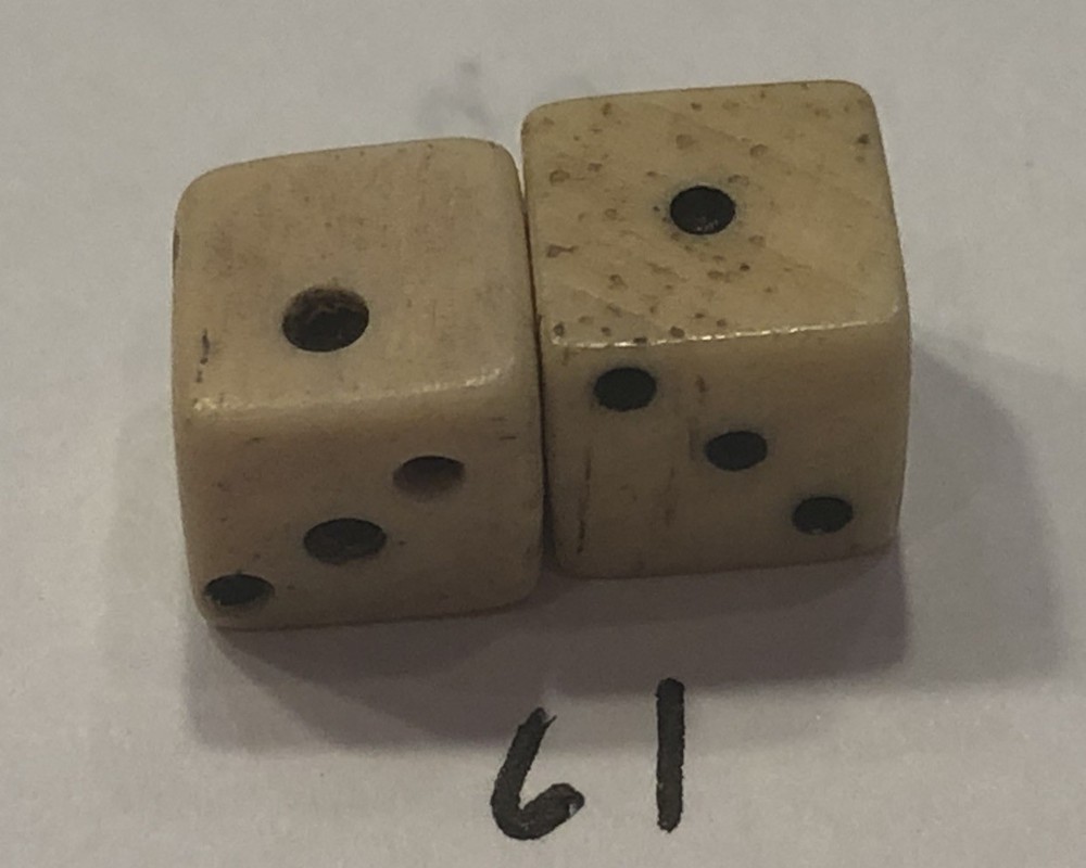 Small Vintage Pair Bone (Bovine) Dice 1/4”