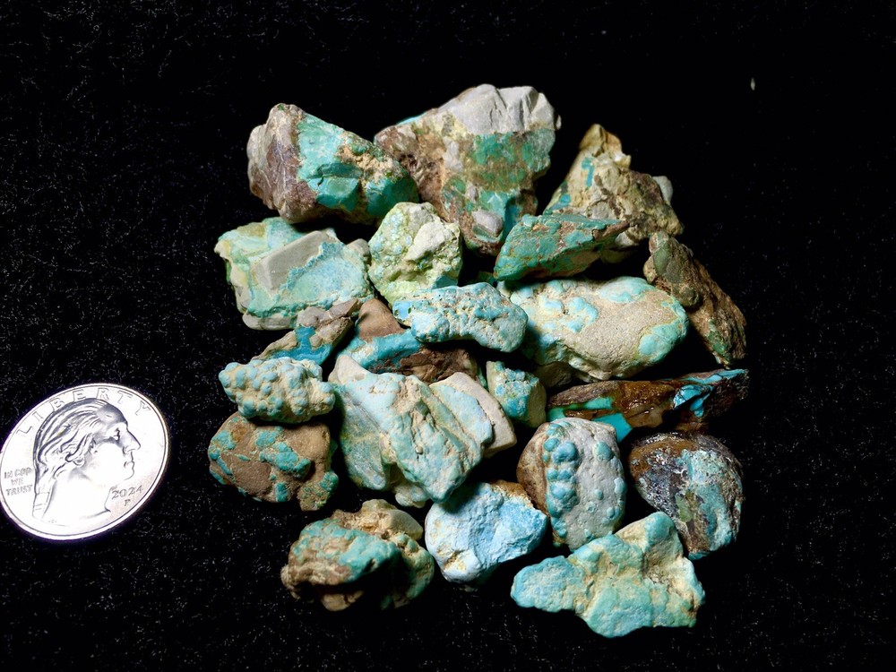 ~X - 17B Select Natural Royston Turquoise Rough