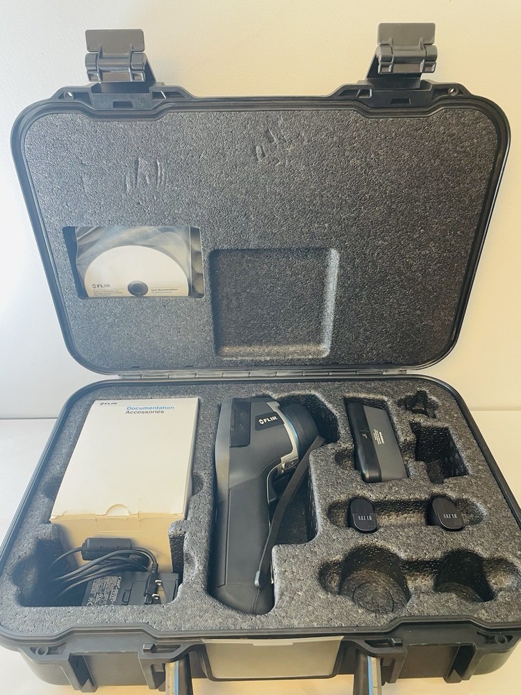 FLIR E60 Infrared Thermal Imaging Camera With Case
