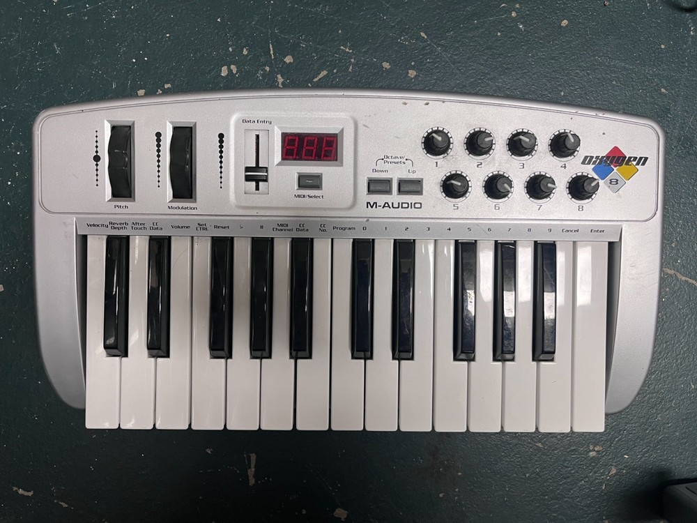 M-Audio Ozone 25 Midi USB Controller Keyboard