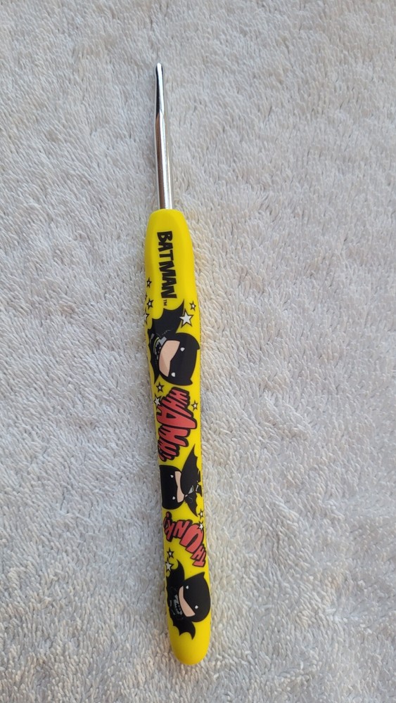 Preowned Batman Wobble Ergonomic Crochet Hook