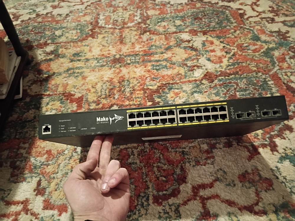 Mako Network 24 Port Gigabit Managed Switch