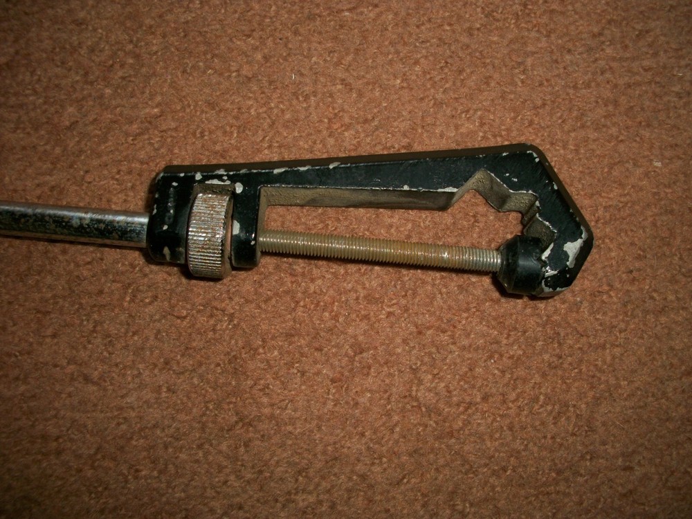 1950s Adjustable Clamp Lamp working