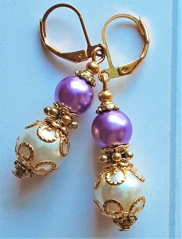 White Lavender Glass Pearl earring GP LEVERBACK handcrafted