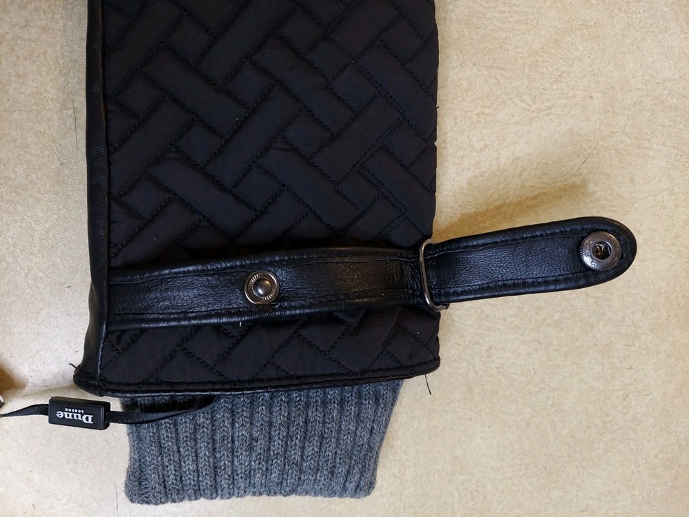 DUNE Black Quilted Leather Gloves Touch Tech NICE