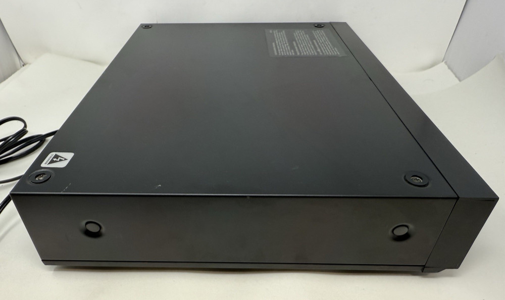 Denon DCD-1100 CD Player ~ Works ~ No Remote