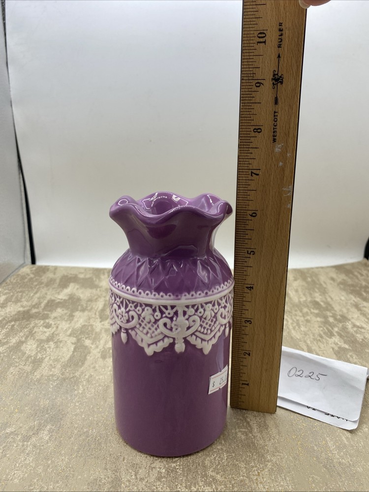 Unique Delicate Lace Style 6” Lavender And White Vase No Chips