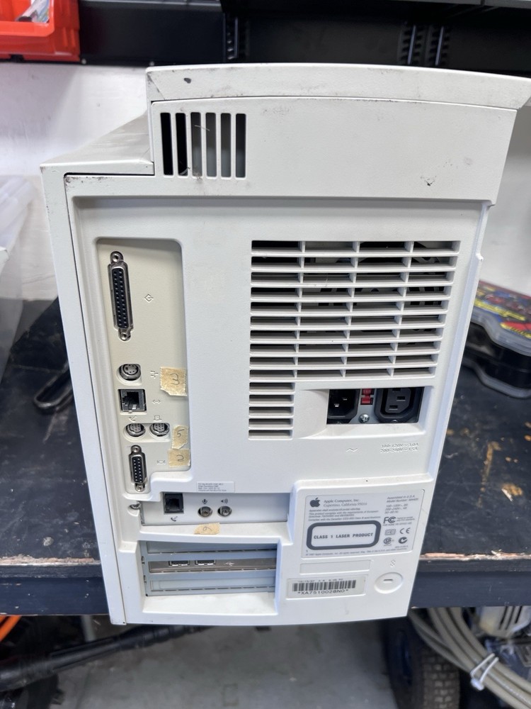 Vintage Apple Power Macintosh G3 PowerPC M4405 Desktop Computer - (Powers On)