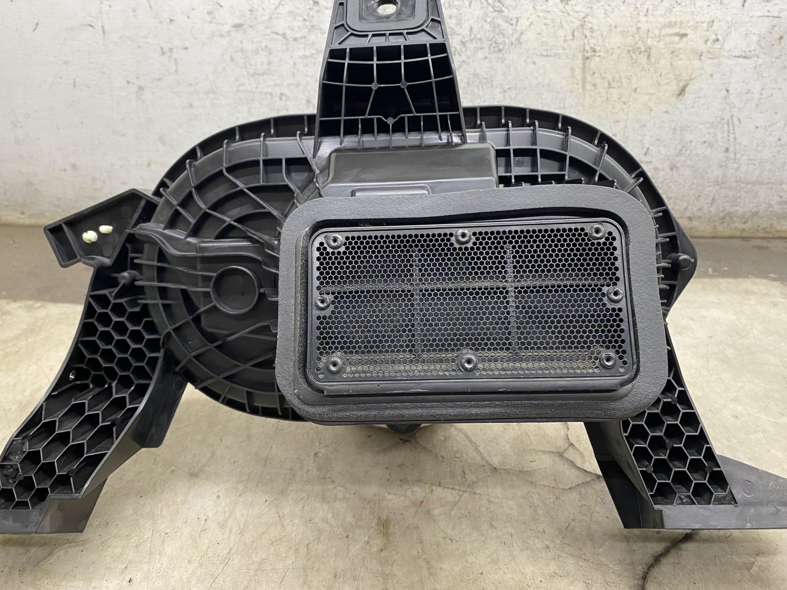 2022-2024 FORD F-150 LIGHTNING BANG & OLUFSEN SUBWOOFER SPEAKER MU5T-19A067-AC