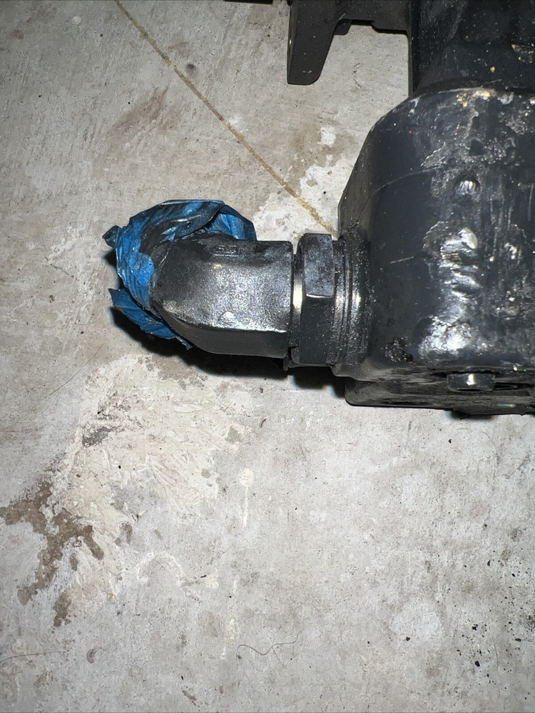 5301082 Cummins Air Compressor 1 Cyl (USED)