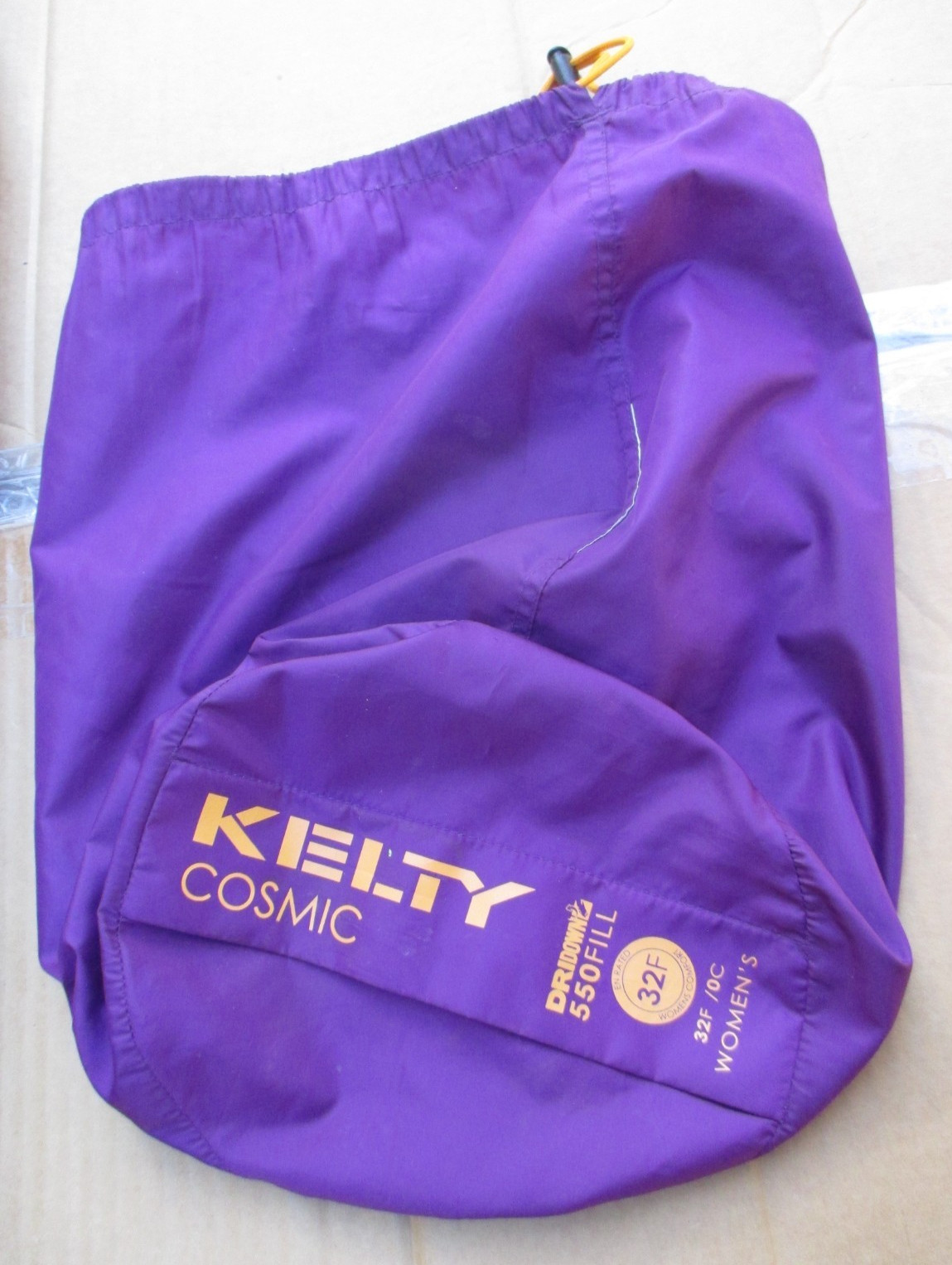 Kelty Cosmic 32F/0C Women's 550 Fill Dri-Down Sleeping Bag 74" x 29"
