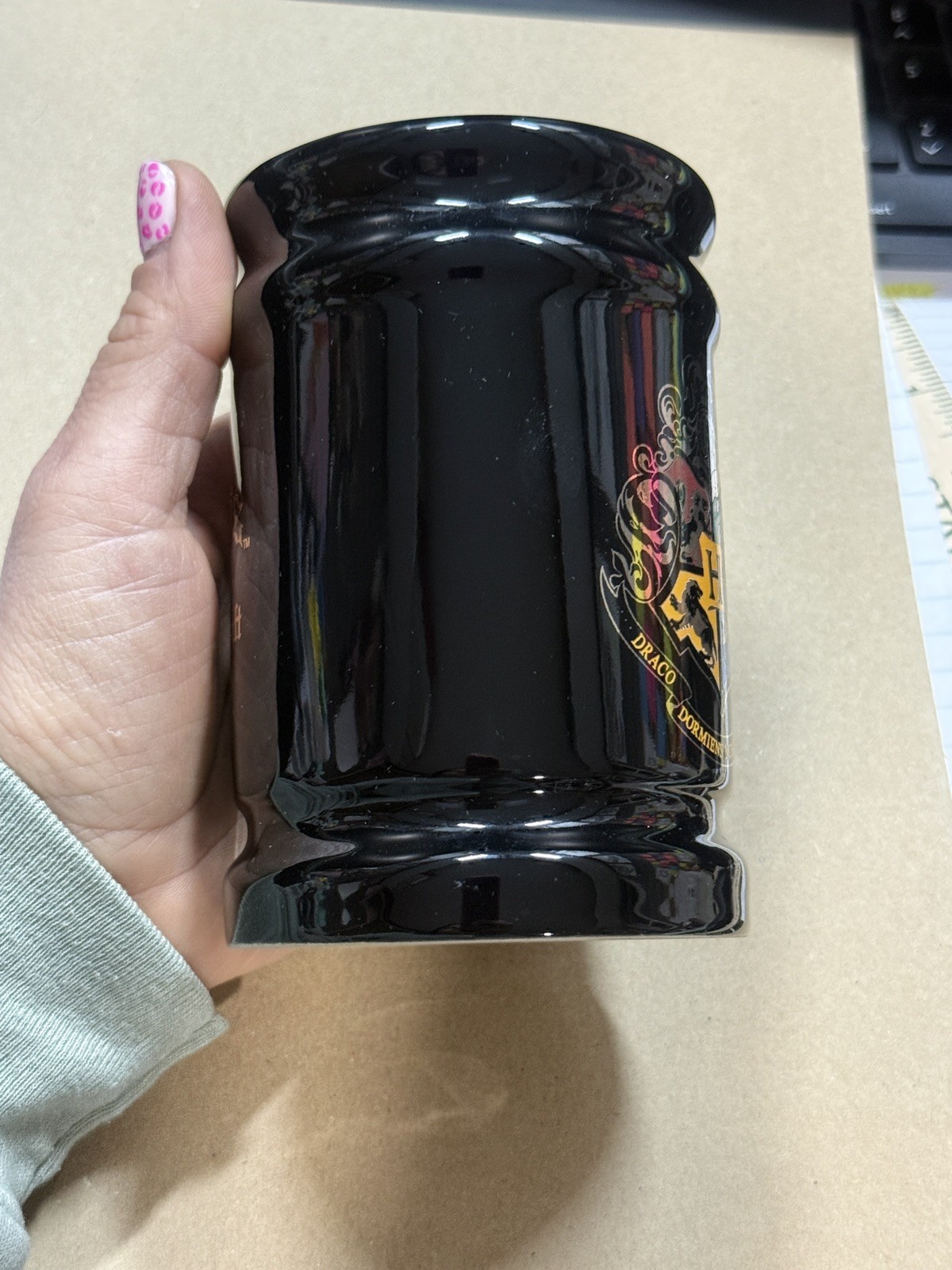 Universal Studios Wizarding World of Harry Potter Hogwarts Crest Coffee Cup Mug