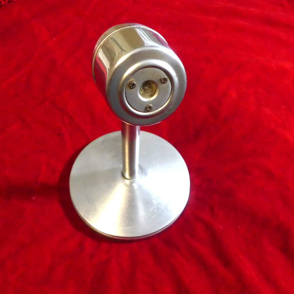 ElectroVoice 606 Dynamic Microphone Hi Z with 423A Base