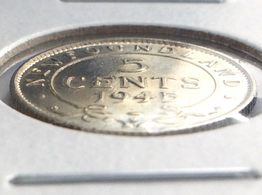 1945C Newfoundland Canada Five 5 Cent Small George VI Whizzed Coin K976
