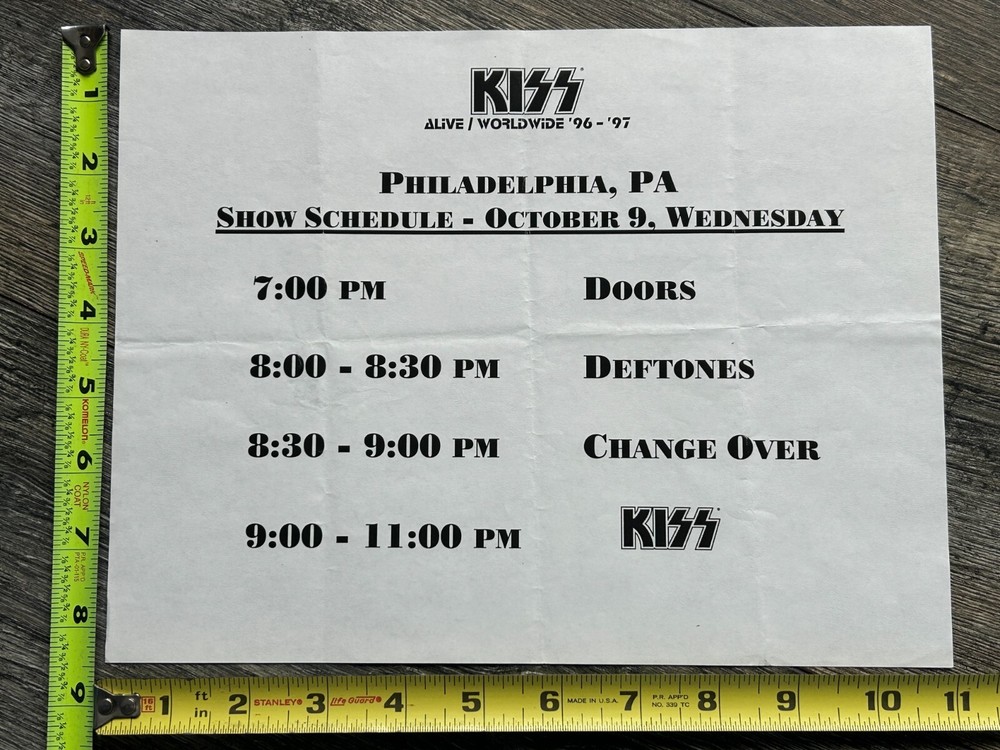 KISS Concert Backstage Sign Alive Reunion Tour Philadelphia PA Oct9 Vintage Kiss