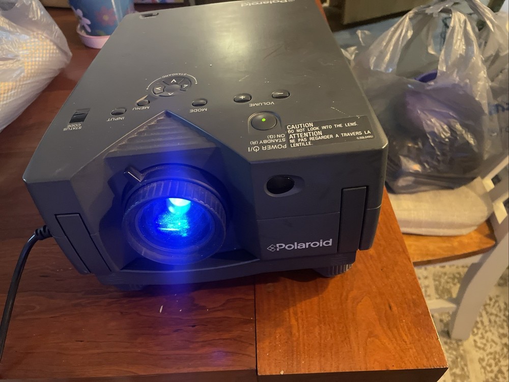 Polaroid Model 215E LCD Projector