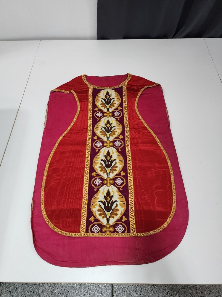 Antique Fiddleback Chasuble