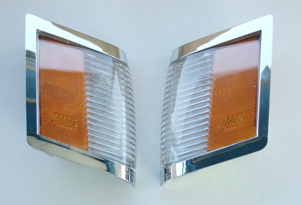 84-87 Chrome Turbo T-Type Regal Front marker light lens set GM #5974209 #5974210