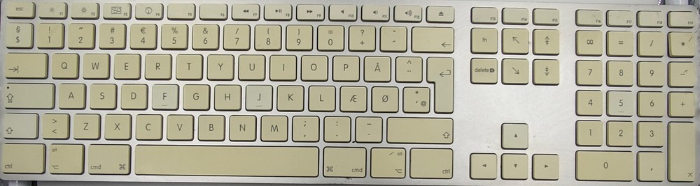 Apple A1243 Keyboard - Working