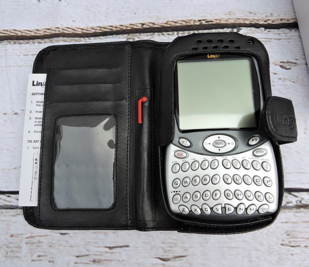 Lingo Voyager II Talking 12 Language Translator w/ Box, Case & Instructions