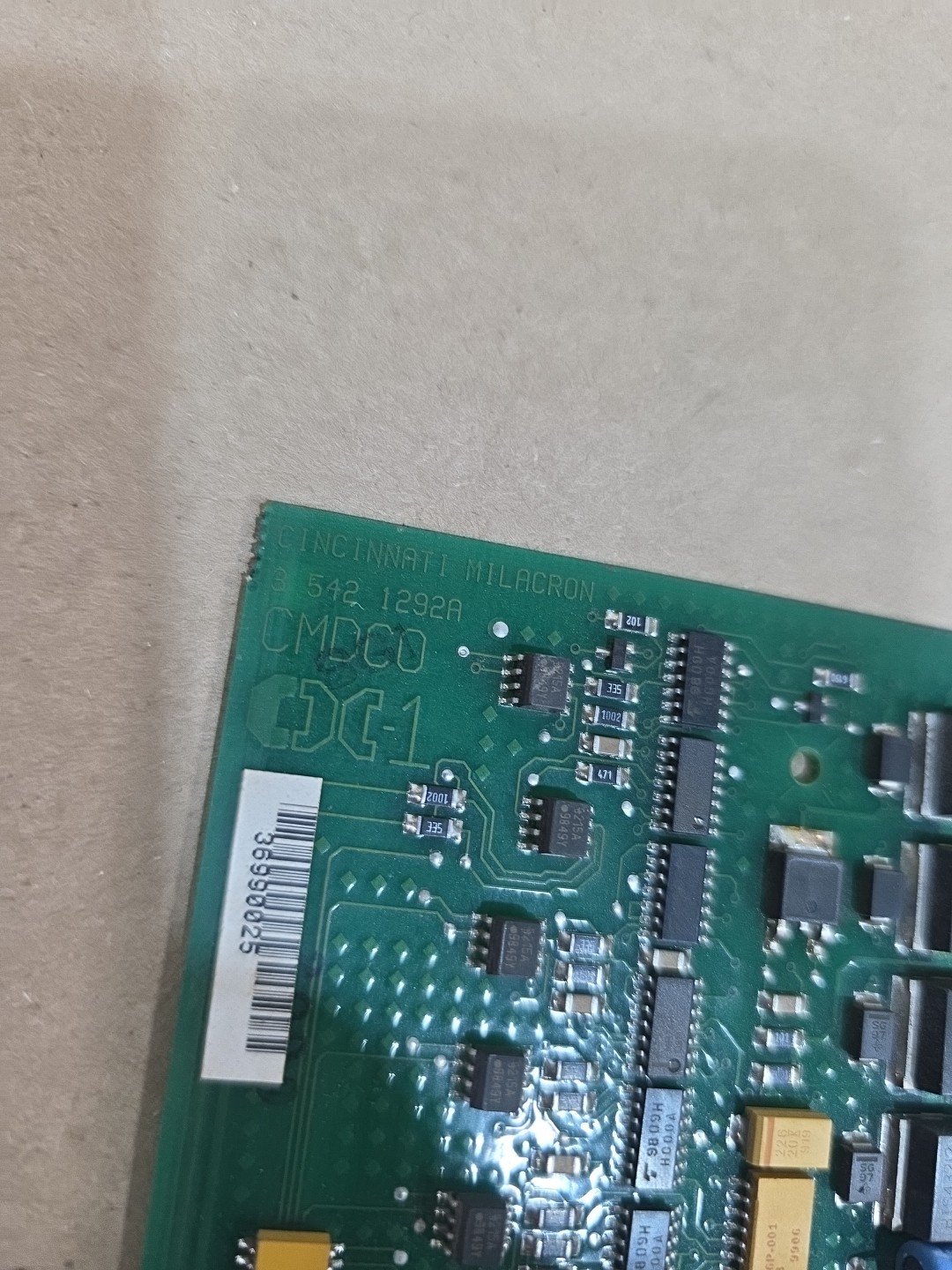 Cincinnati Milacron 3-542-1292A Output Board CMDCO 35421292A