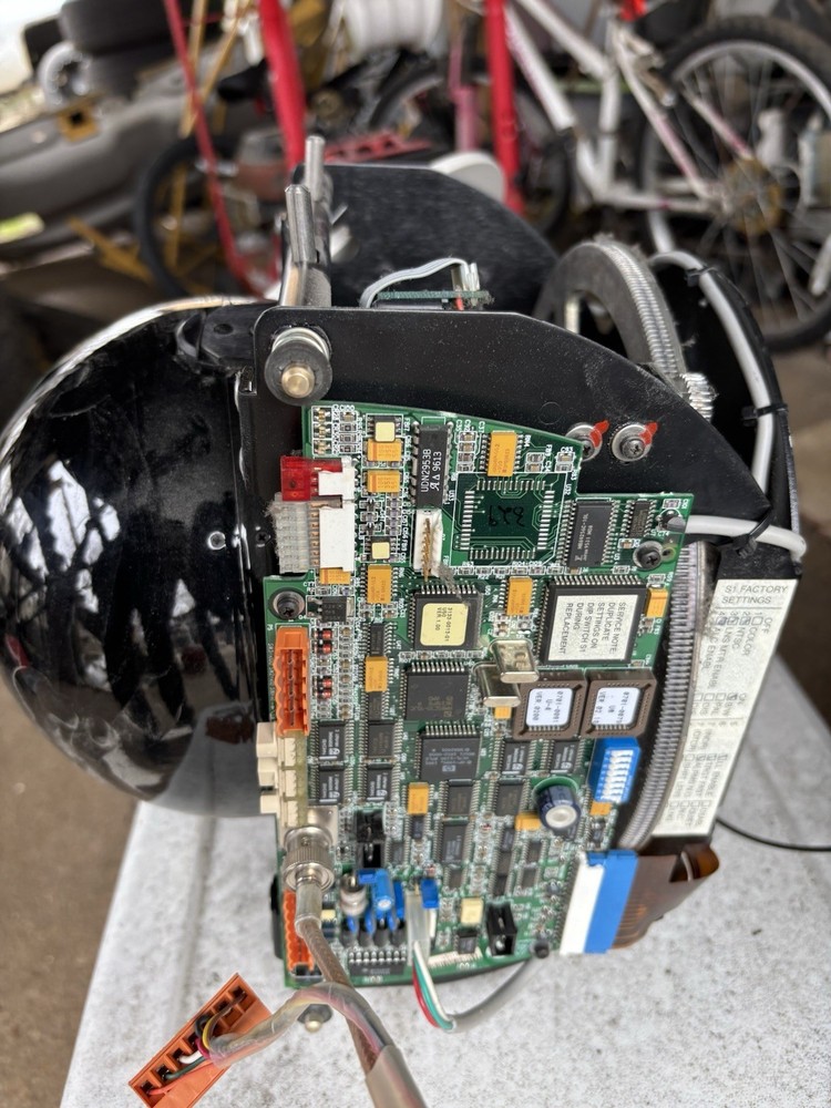 SENSORMATIC 2000 CAMERA For Parts Powers Up