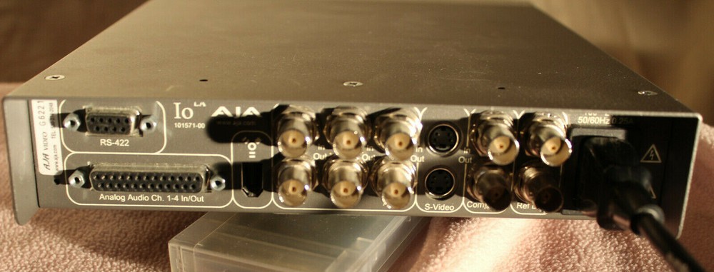AJA lo LA G31379 External Video Capture Device Breakout Box (USE)
