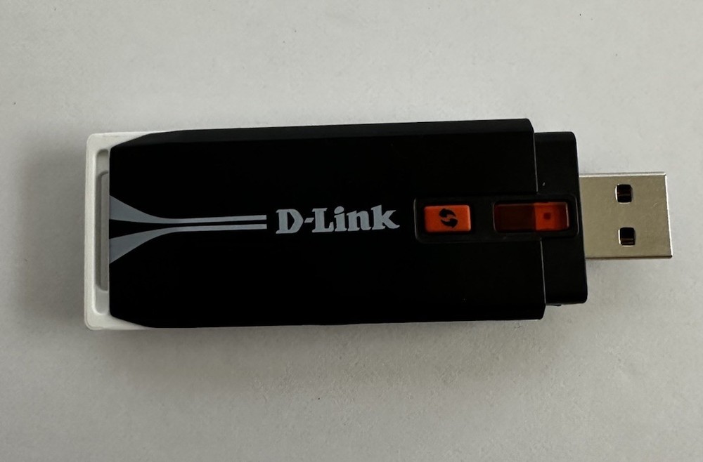 D-link DWA-140 Wireless USB Adapter with Dock Wifi Range Booster
