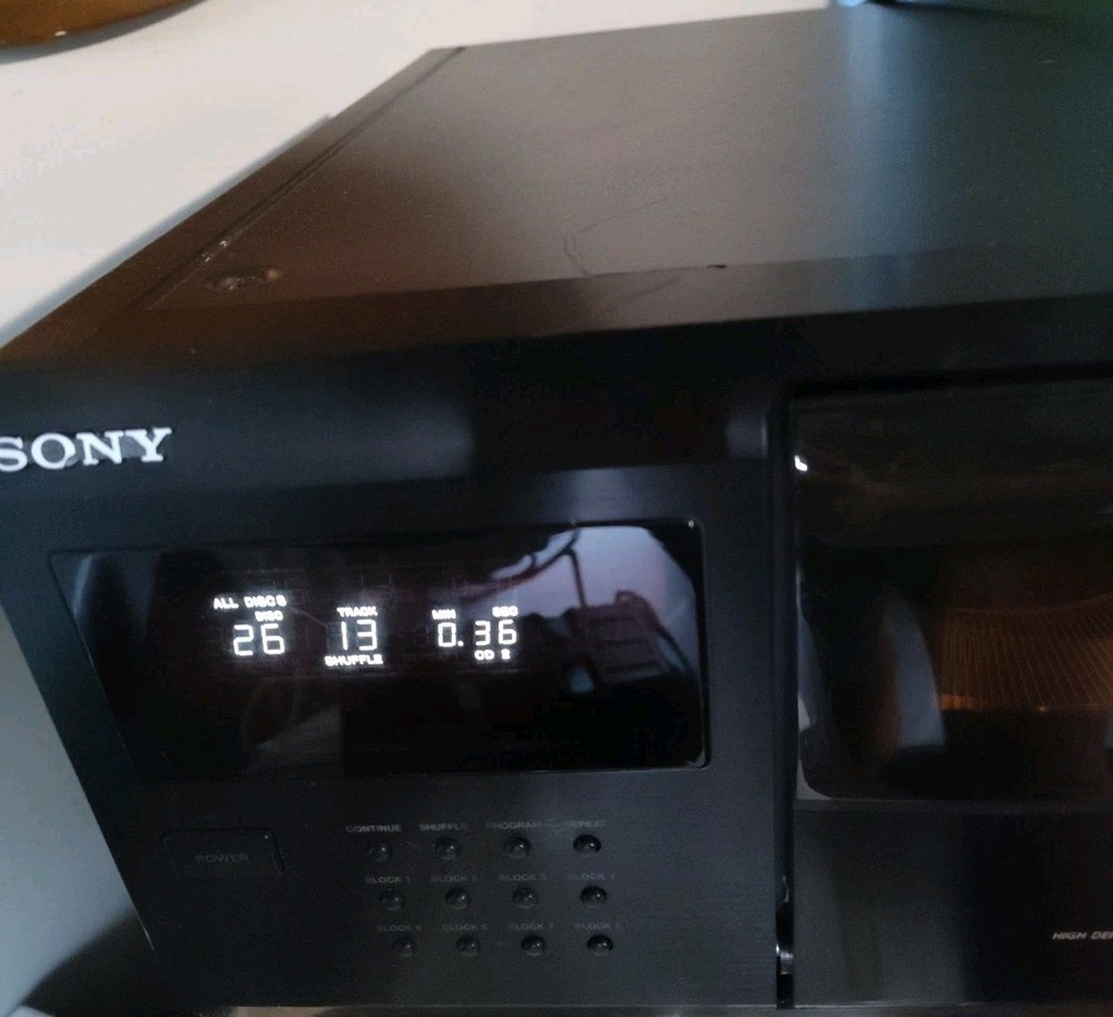 Sony 200 Disc CD Player Changer CDP-CX200 Carousel Mega Storage-TESTED-No Remote