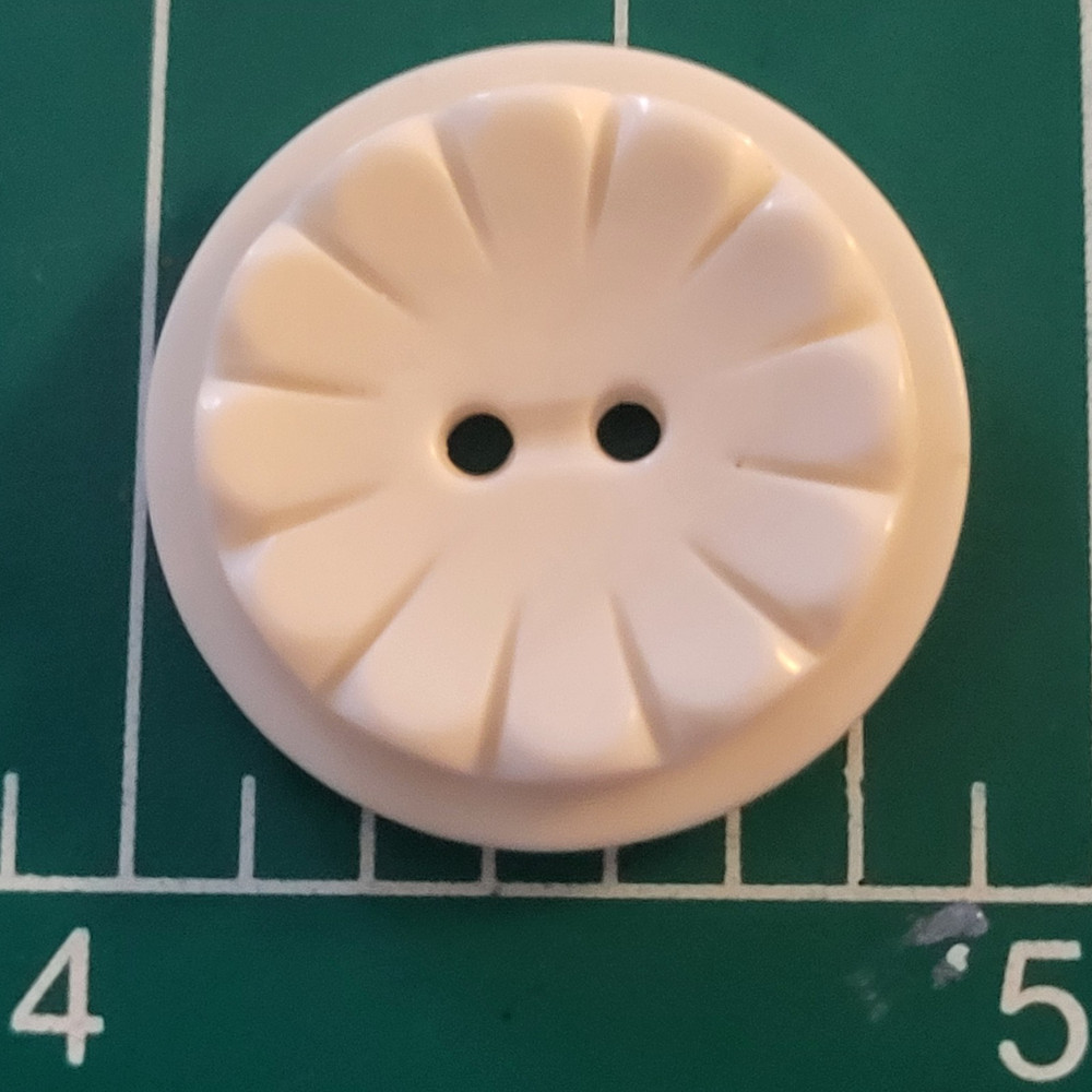 Colt #3  button  white confirmed 7/8" excellent condition flower sew through