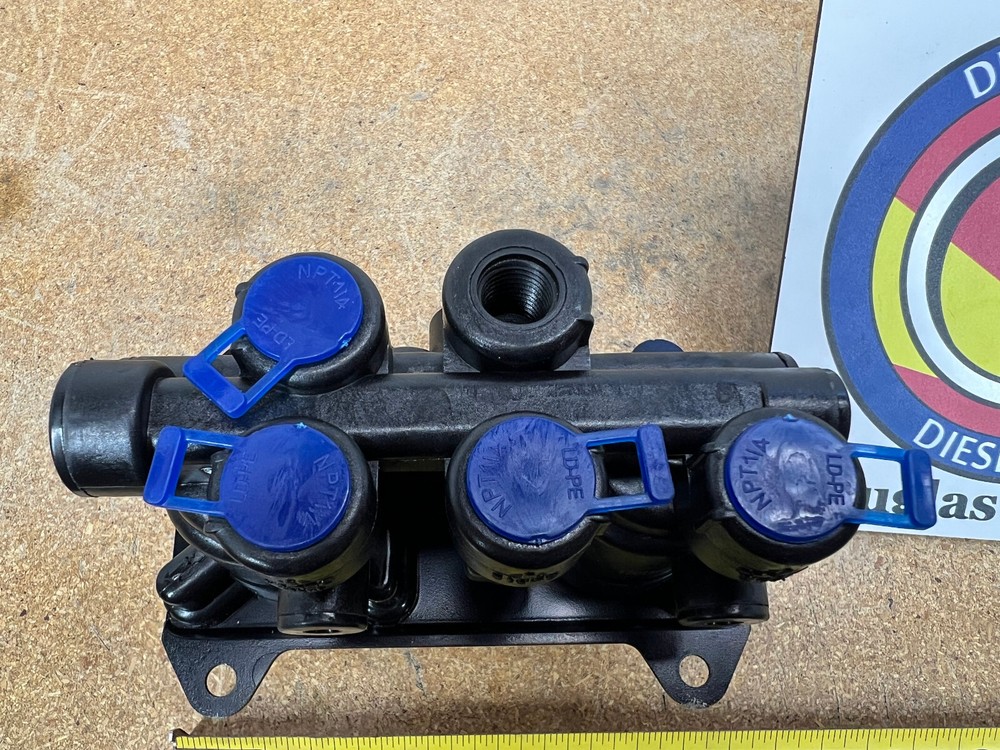 MV-3 Dash Control Valve. # S-16988 Ref. # Bendix 800516, 065157, 1665095C91