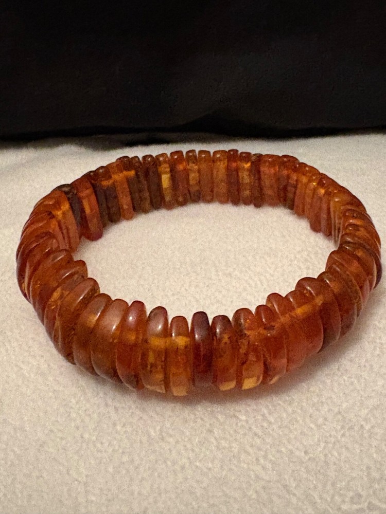 Genuine Amber Bracelet. Old Work. goat specimens.