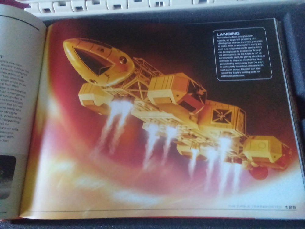 SPACE 1999 MANUAL WITH CARRYING CASE