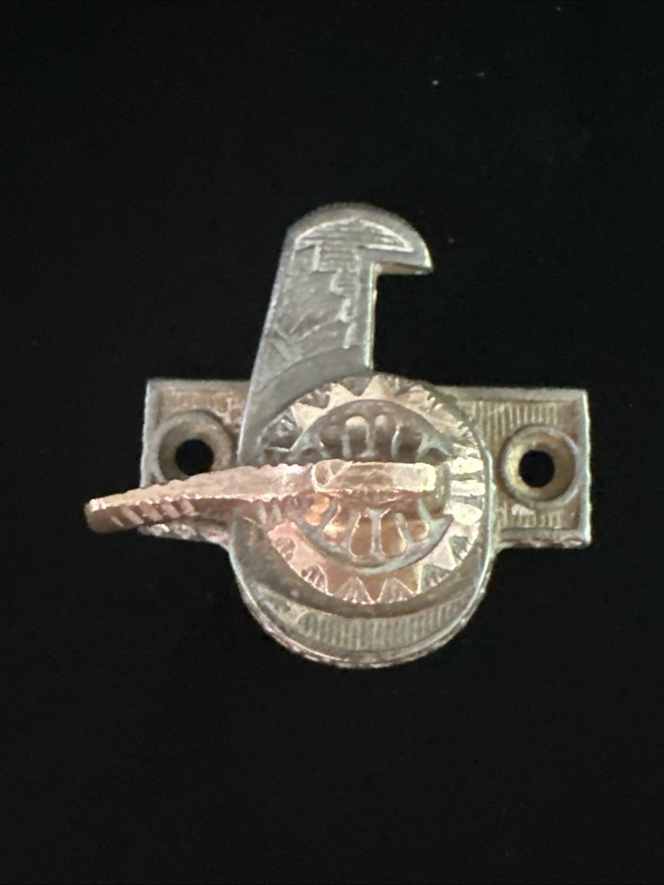 ANTIQUE CAST IRON VICTORIAN EAGLE CLAW WINDOW LATCH SASH LOCK PART