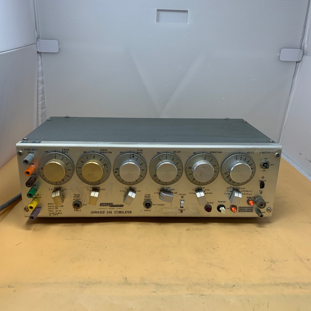 Grass Medical Instruments Grass S48 Stimulator (S48B) Powers On Untested