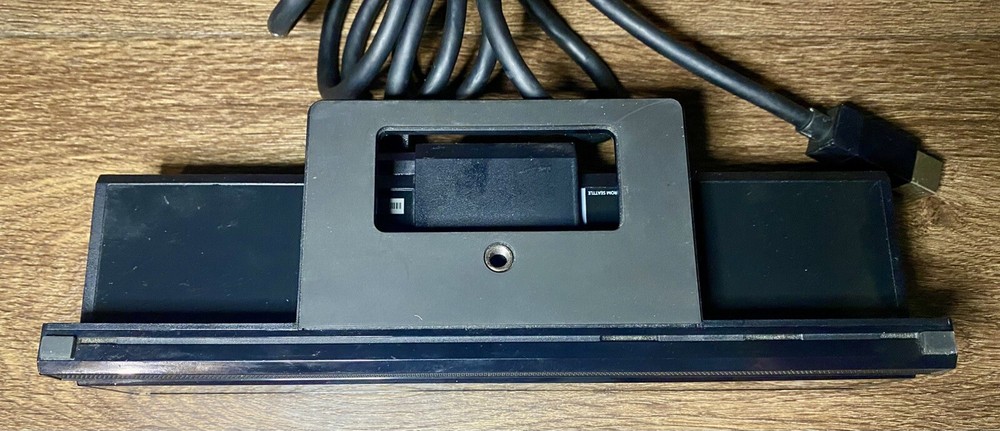 Microsoft Xbox One Kinect Wired Motion Sensor Black Model 1520 Not Powering On