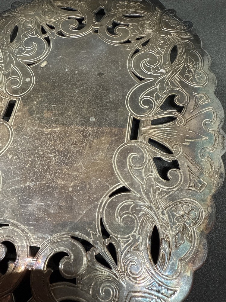 Vintage - WALLACE Silverplate 7310 Trivet Hot Plate