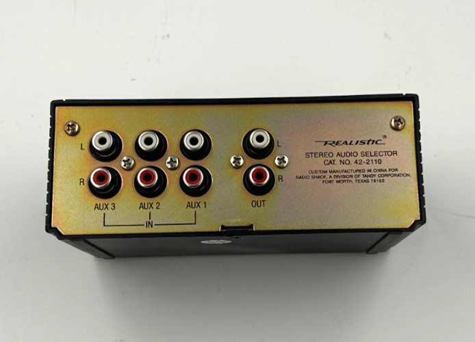 Realistic Stereo Audio Selector Cat No 42-2110