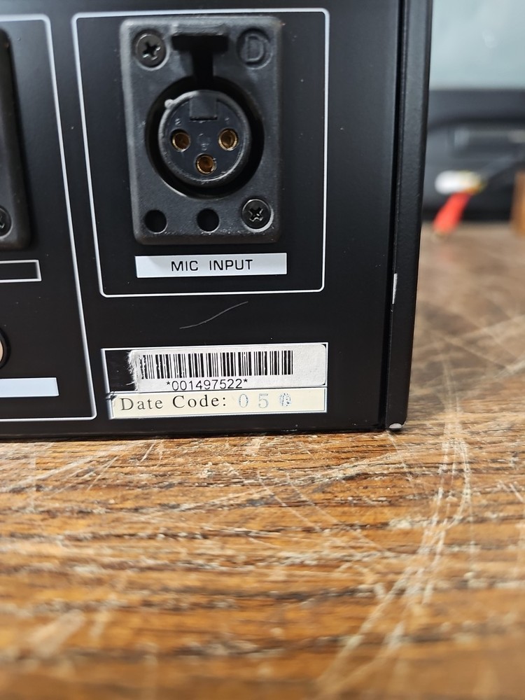 Behringer Ultra-Curve Pro DSP 8024 Digital 24-bit Dual-DSP Mainframe