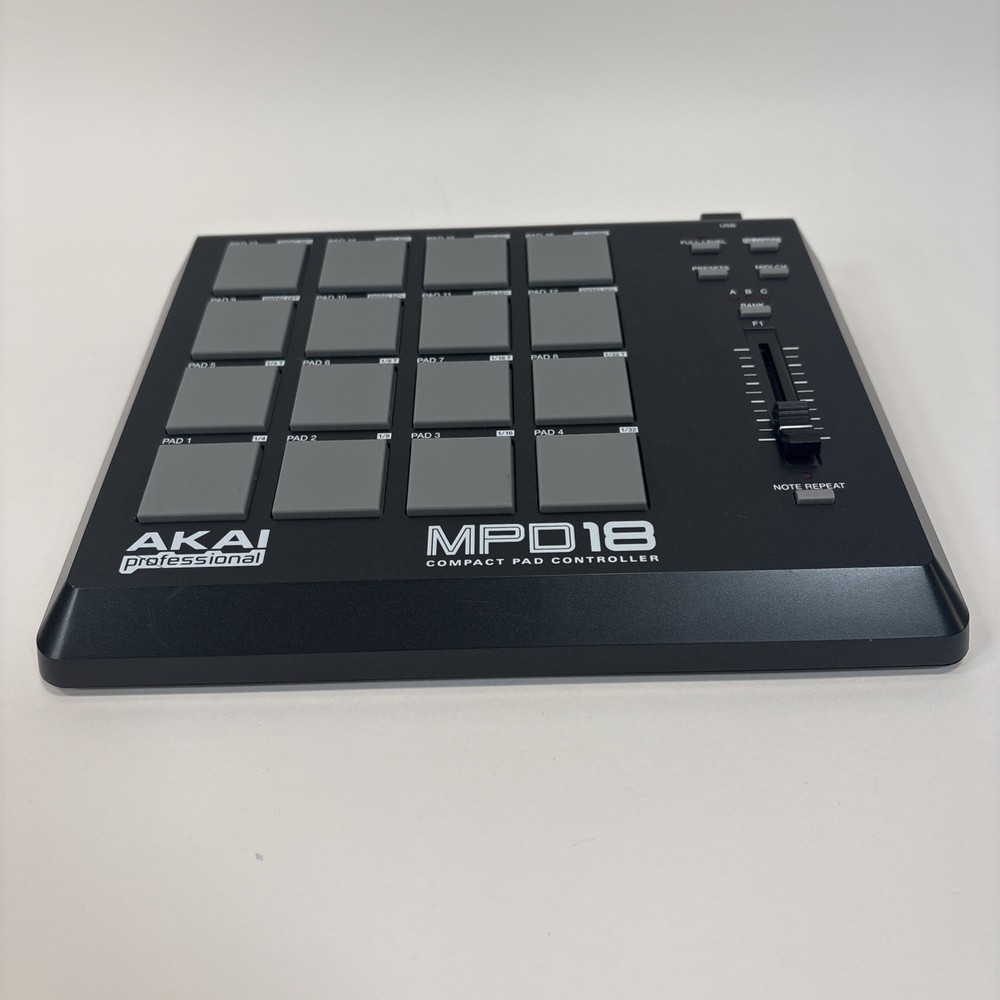 AKAI Professional MPD18 Compact USB MIDI Pad Controller - No Cords