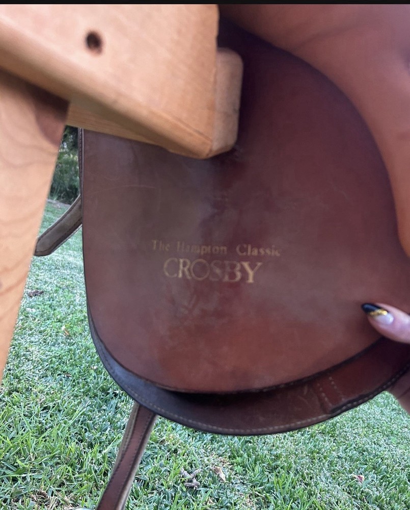 Crosby Saddle 16” English/jumping