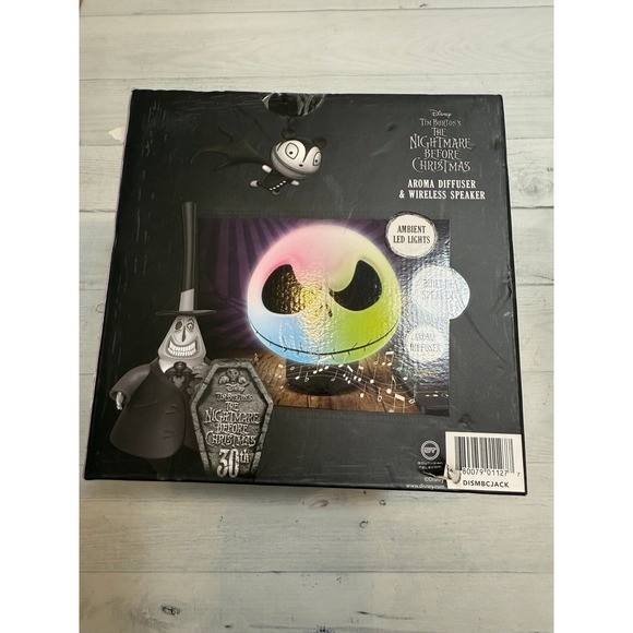 Jack Skellington Aroma Diffuser & Wireless Bluetooth Speaker LED lights NEW