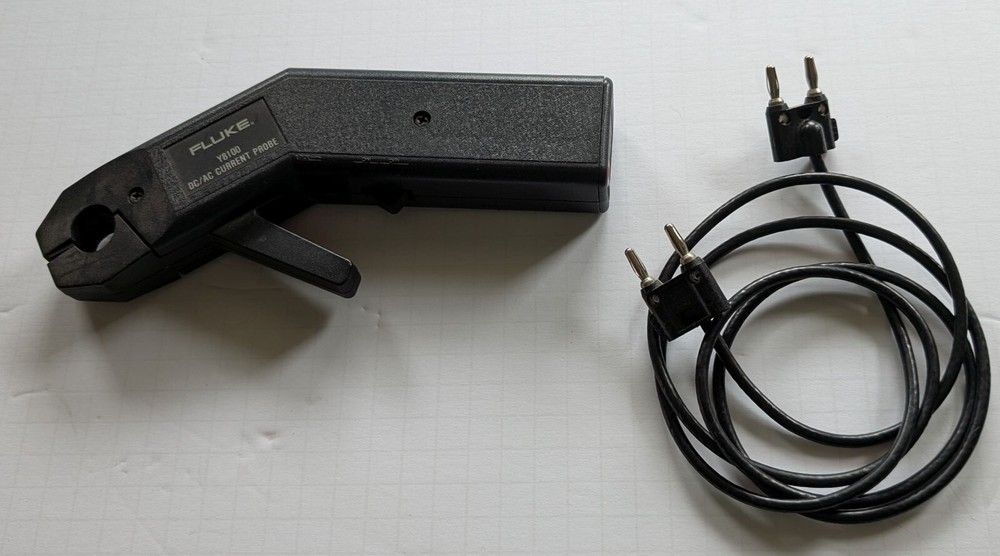 Fluke Y8100 DC / AC Current Probe, 200Amps, 600VDC / 450VAC