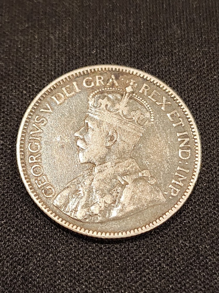 1914 Canada 25 Cents Silver Coin
