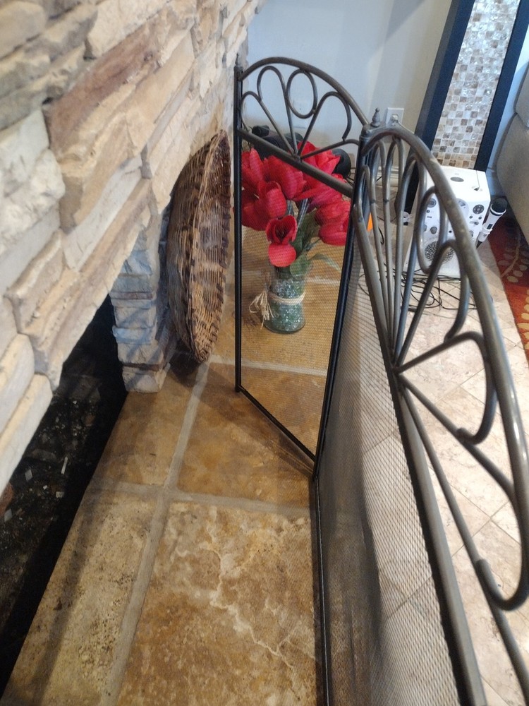 FIREPLACE SCREEN decorative in good previously owned condition VERY NICE!!