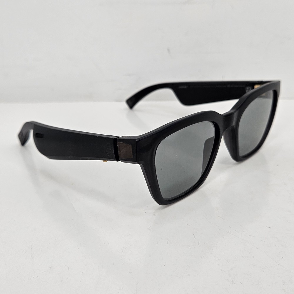 Bose Frames BMD0007 Black Bluetooth Audio Sunglasses w/ Charging Cables & Case